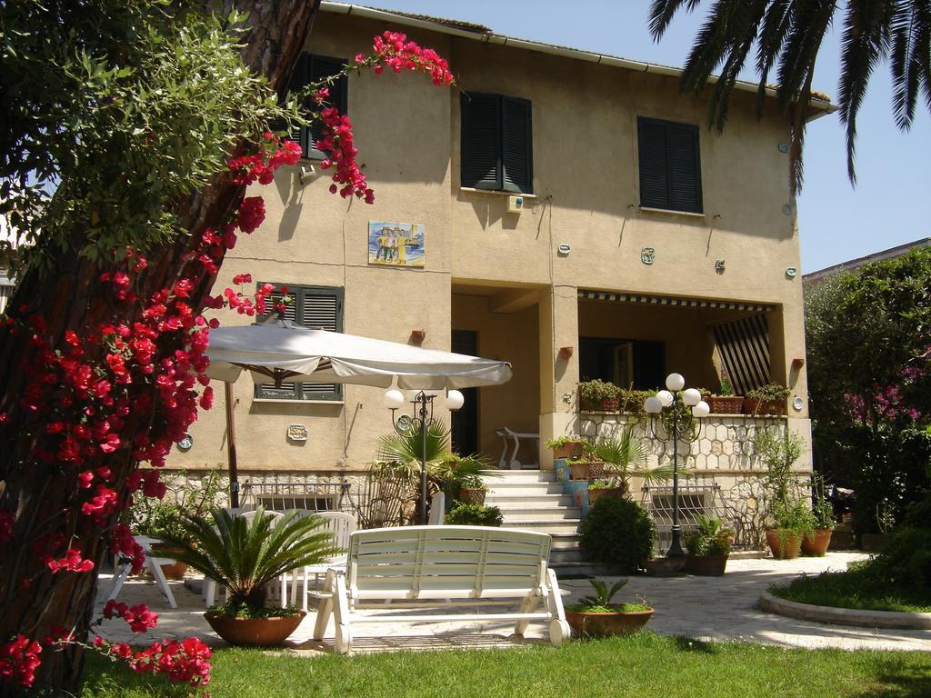 B&B Villa Fantasia 加埃塔 外观 照片